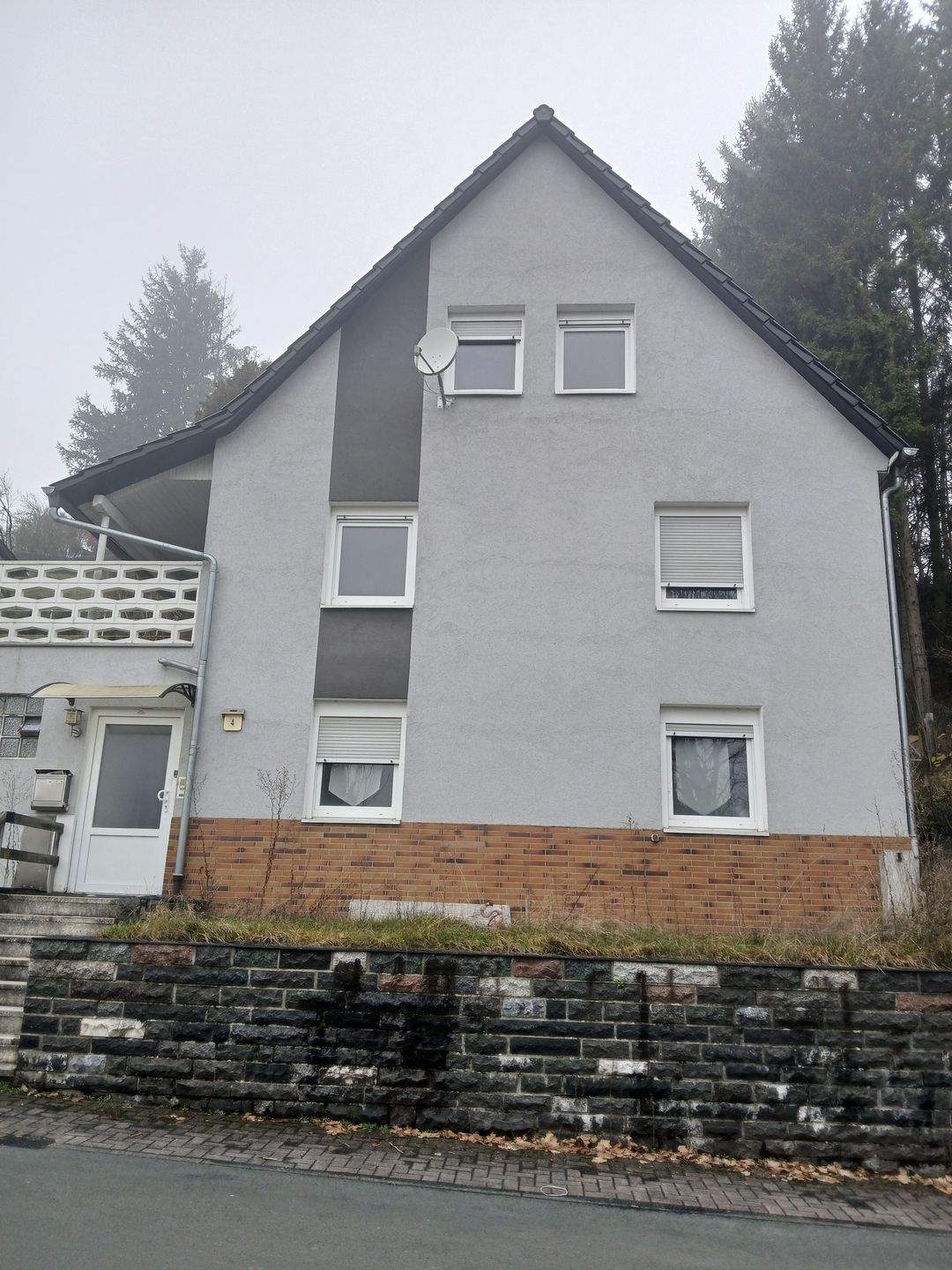 Zwangsversteigerung eines Grundstückes mit Einfamilienhaus, 35236 Breidenbach