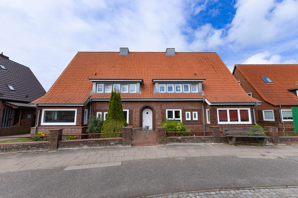 Gepflegte 2 Zimmer-Wohnung im 1. Obergeschoss in Heide, Kreis Dithmarschen, 25746 Heide