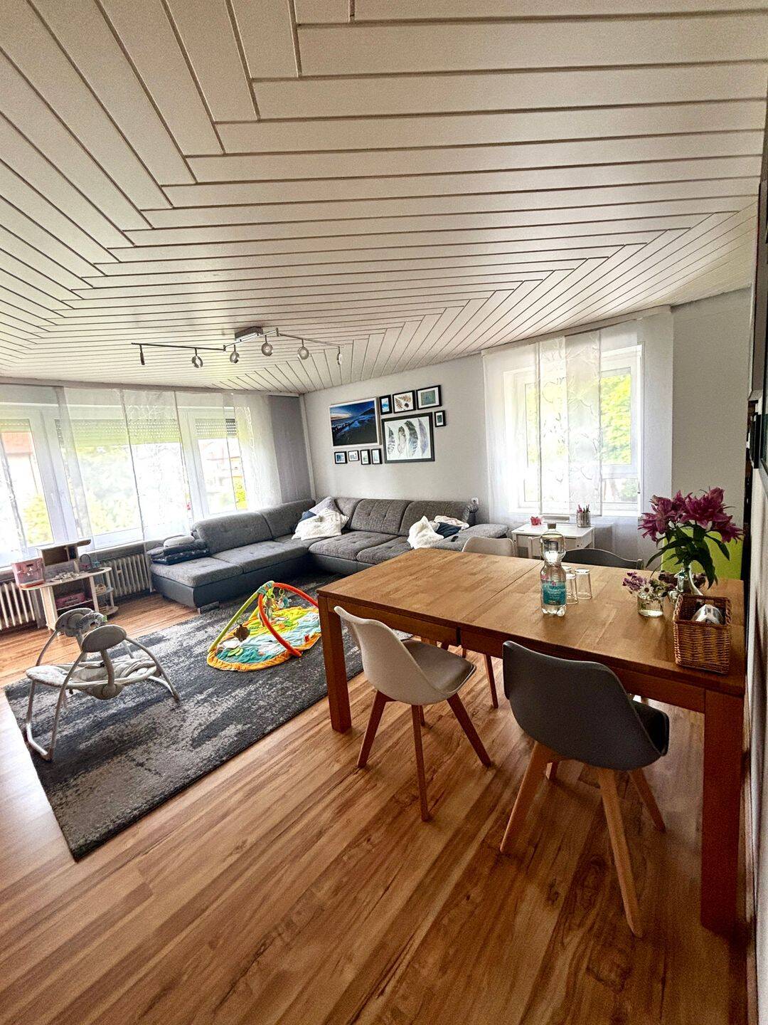 Großzügige 4-Zimmer-Wohnung in zentraler Lage – VS-Schwenningen, 78054 Villingen-Schwenningen