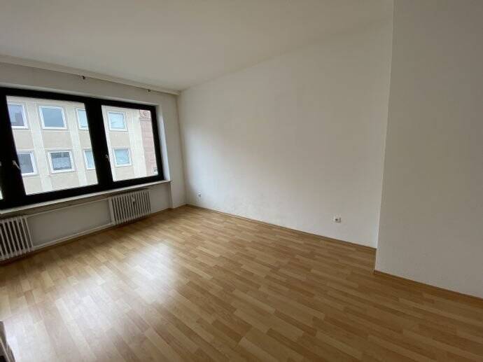 WOHNUNG in der Innenstadt mit ca. 61,50 m² zu vermieten, 90402 Nürnberg (Gleißbühl Lorenz Tafelhof Tullnau Wöhrd)