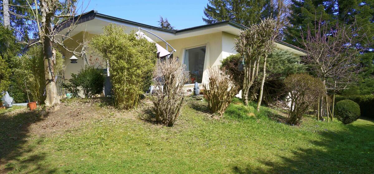 Villa mit großem Grundstück in Baierbrunn, 82065 Baierbrunn
