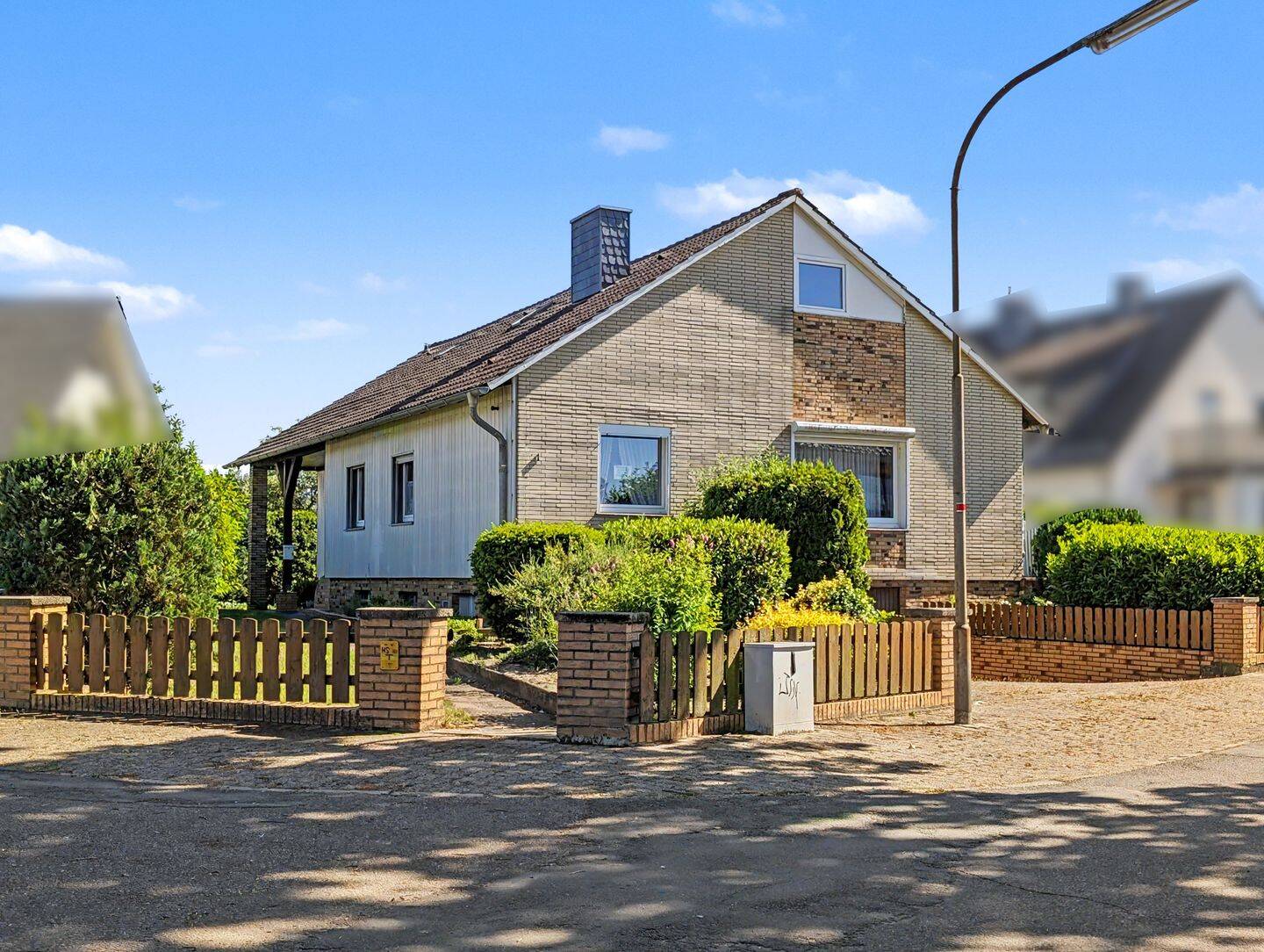 Vordorf: Großzügiges Einfamilienhaus mit Garage, Vollunterkellerung und Zukunftspotenzial, 38533 Vordorf
