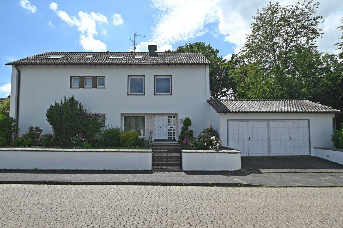 Bildschön in Breitscheid :) Freistehendes, großformatiges EFH/ZFH auf fabelhaftem Grundstück, 40885 Ratingen