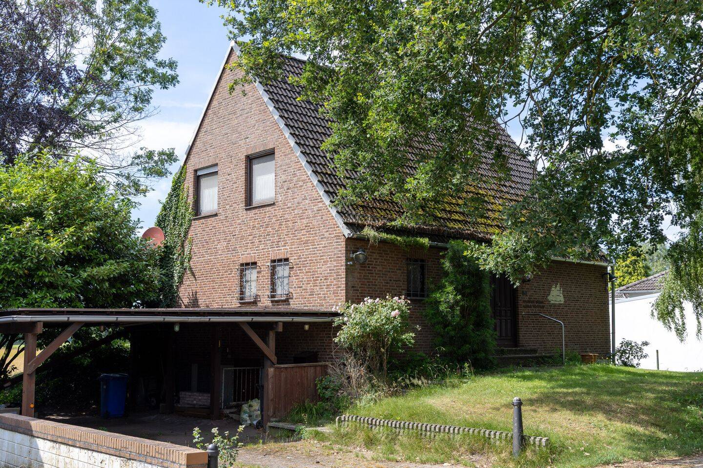 Gepflegtes Einfamilienhaus mit Vollkeller und himmlischer Aussicht, 28879 Grasberg