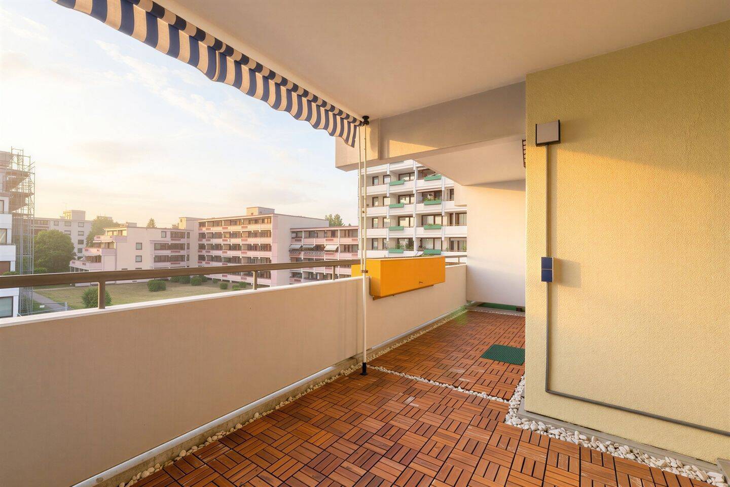 Bezugsfreie Eigentumswohnung mit Balkon, Tiefgaragenstellplatz und Aufzug, 78467 Konstanz