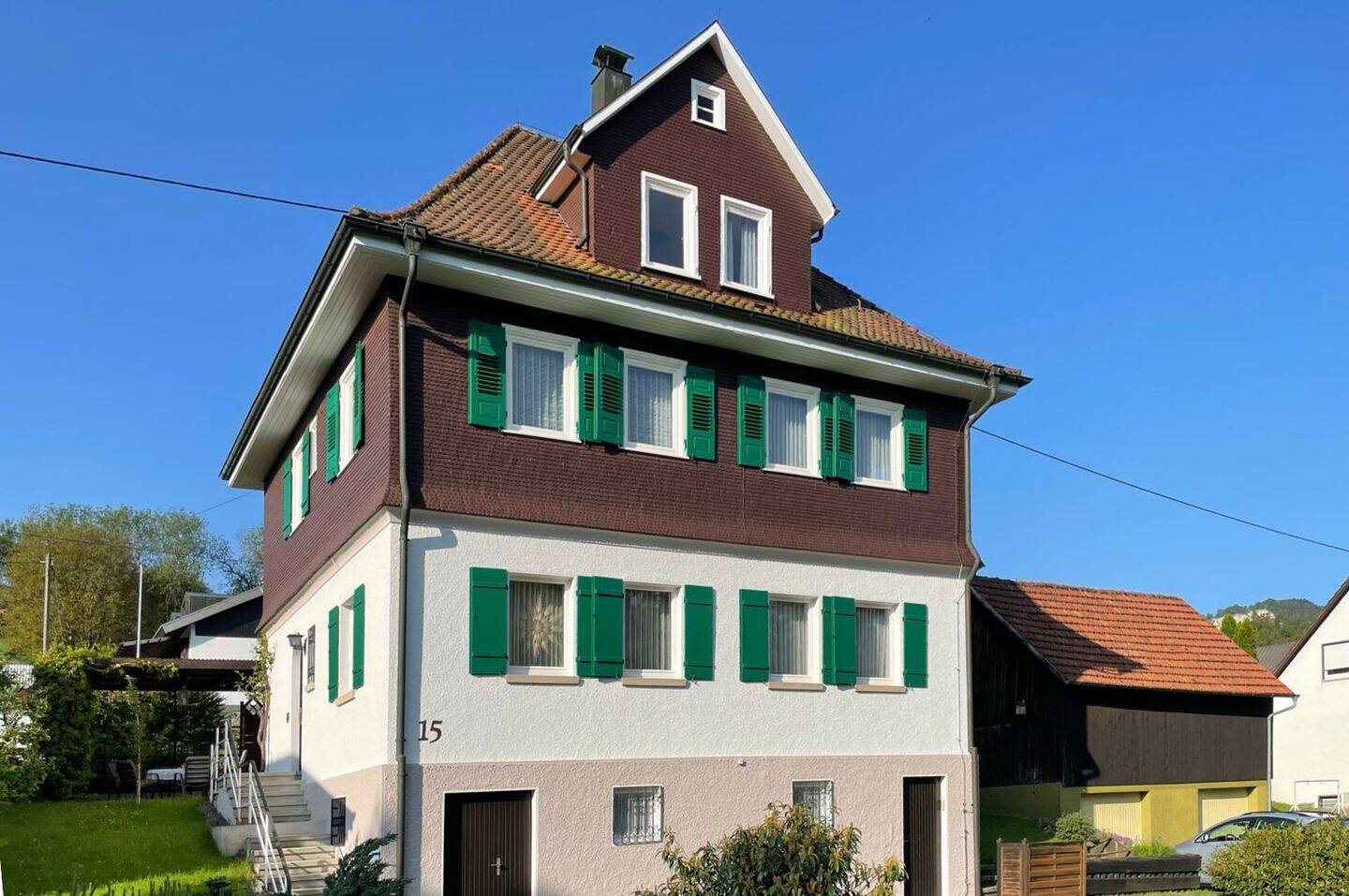 Einzigartiges Familienhaus in Traumlage von Albstadt-Laufen, 72459 Albstadt
