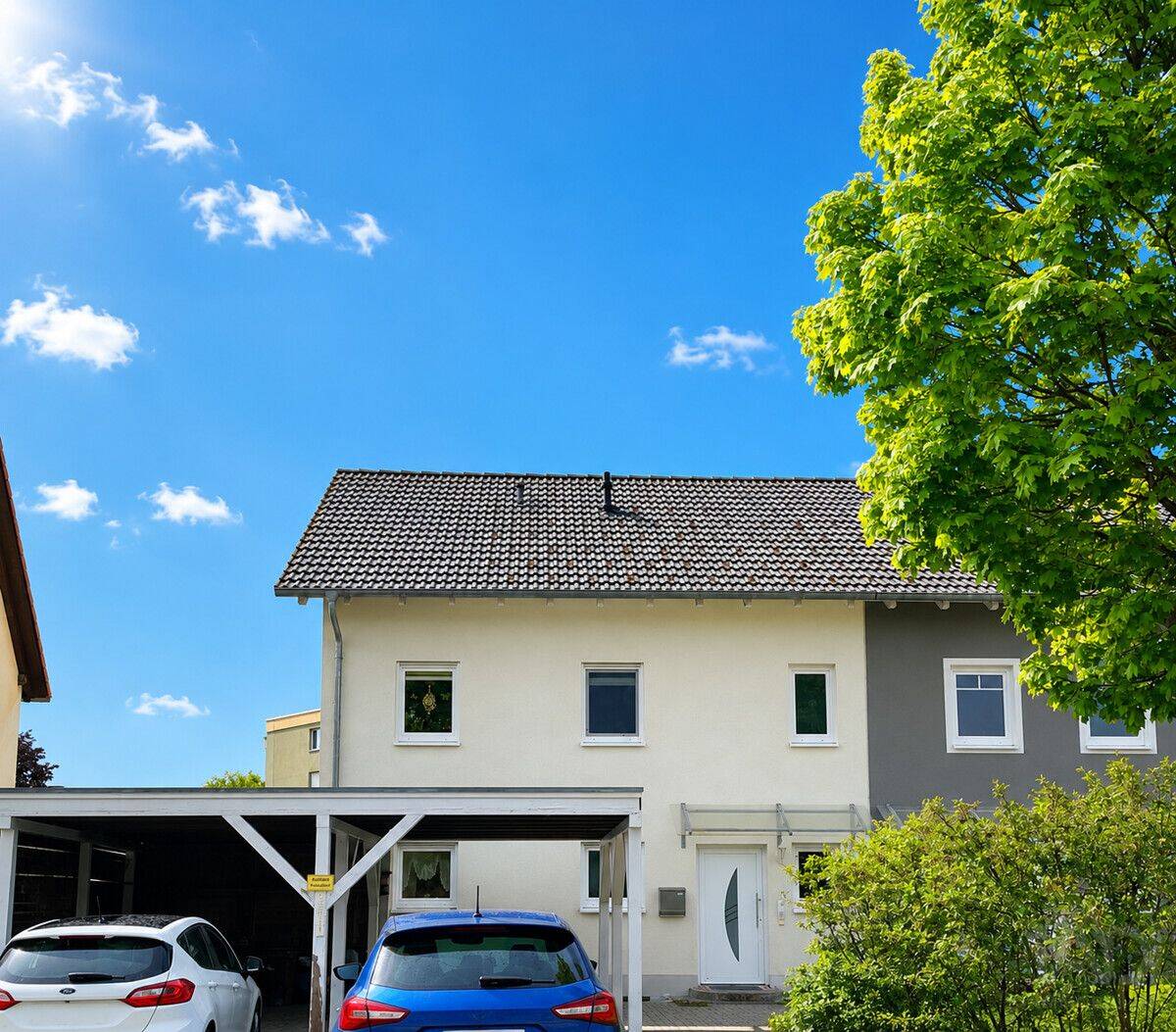 Familienglück im Grünen, Großzügige Doppelhaushälfte in VS-Marbach, 78052 Villingen-Schwenningen
