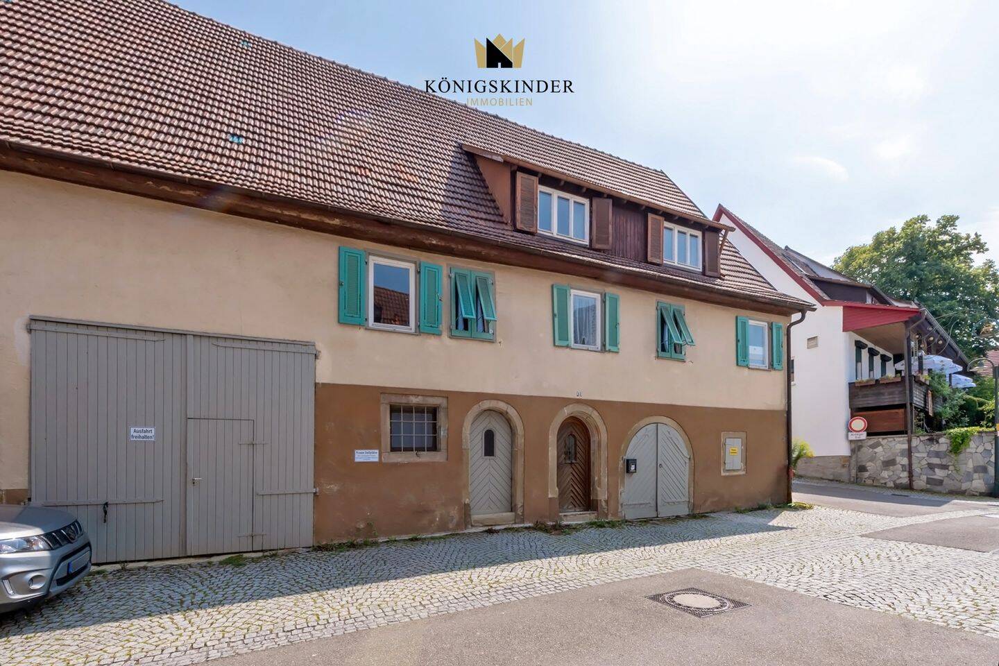 Freistehendes Wohn- und Geschäftshaus mit Garage, 4 Stellplätze und Gartenland in zentraler Lage, 71394 Kernen im Remstal