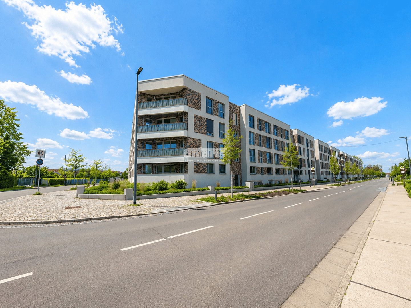 antaris Immobilien GmbH **Moderne 4-Raum-Wohnung mit Terrasse und zwei Bädern**, 99085 Erfurt (Daberstedt Hohenwinden Ilversgehofen Johannesvorstadt Krämpfervorstadt)