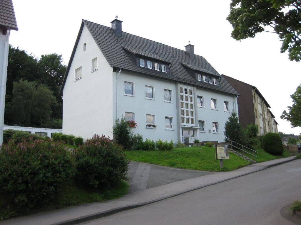 DREI-ZIMMER-DACHGESCHOSSWOHNUNG IN LÜDENSCHEID, 58507 Lüdenscheid