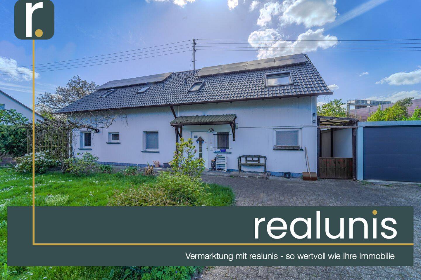 Viel Platz für viel Leben – freistehendes Einfamilienhaus in Karlsruhe Durlach, 76227 Karlsruhe (Durlach Hohenwettersbach Stupferich)