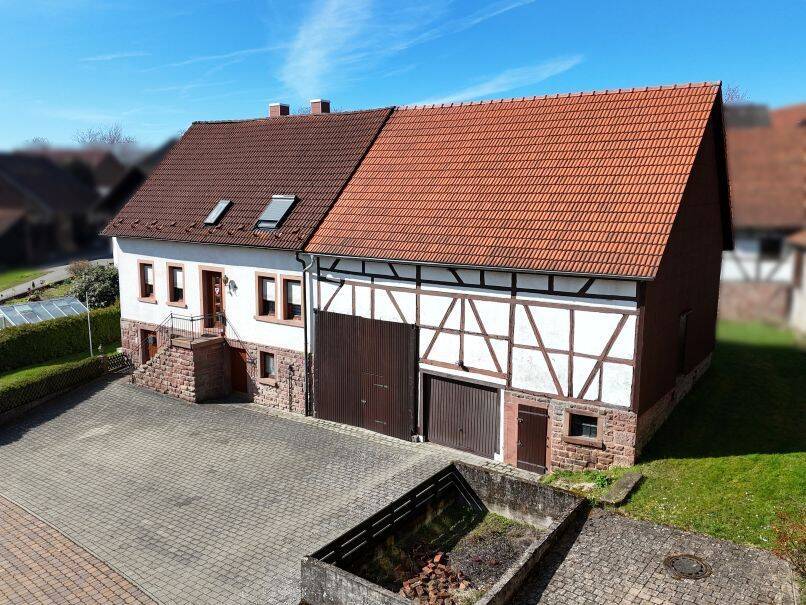 Altes Bauernhaus mit Scheune in Schollbrunn, 69429 Eberbach