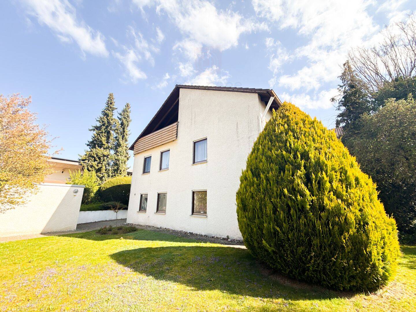 Großzügiges Einfamilienhaus mit Einliegerwohnung – viel Potenzial in ruhiger Lage von Nördlingen, 86720 Nördlingen