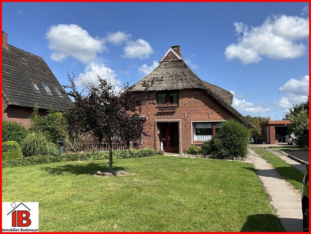 Reetdachwohnhaus auf großem Grundstück in Sürwürden, 26935 Stadland