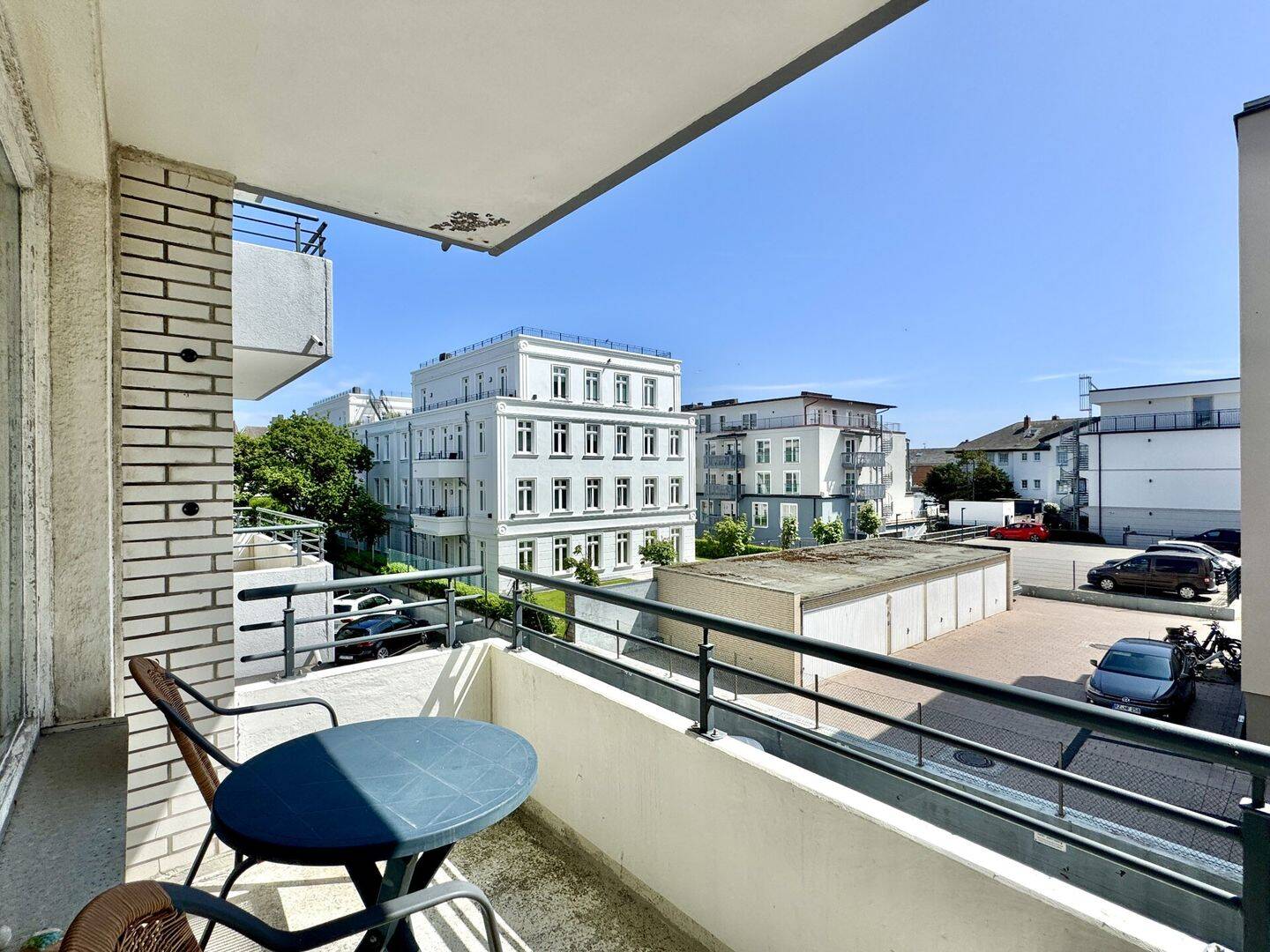 Charmante 2-Raum-Wohnung mit Südbalkon in strandnaher Lage, 25980 Sylt