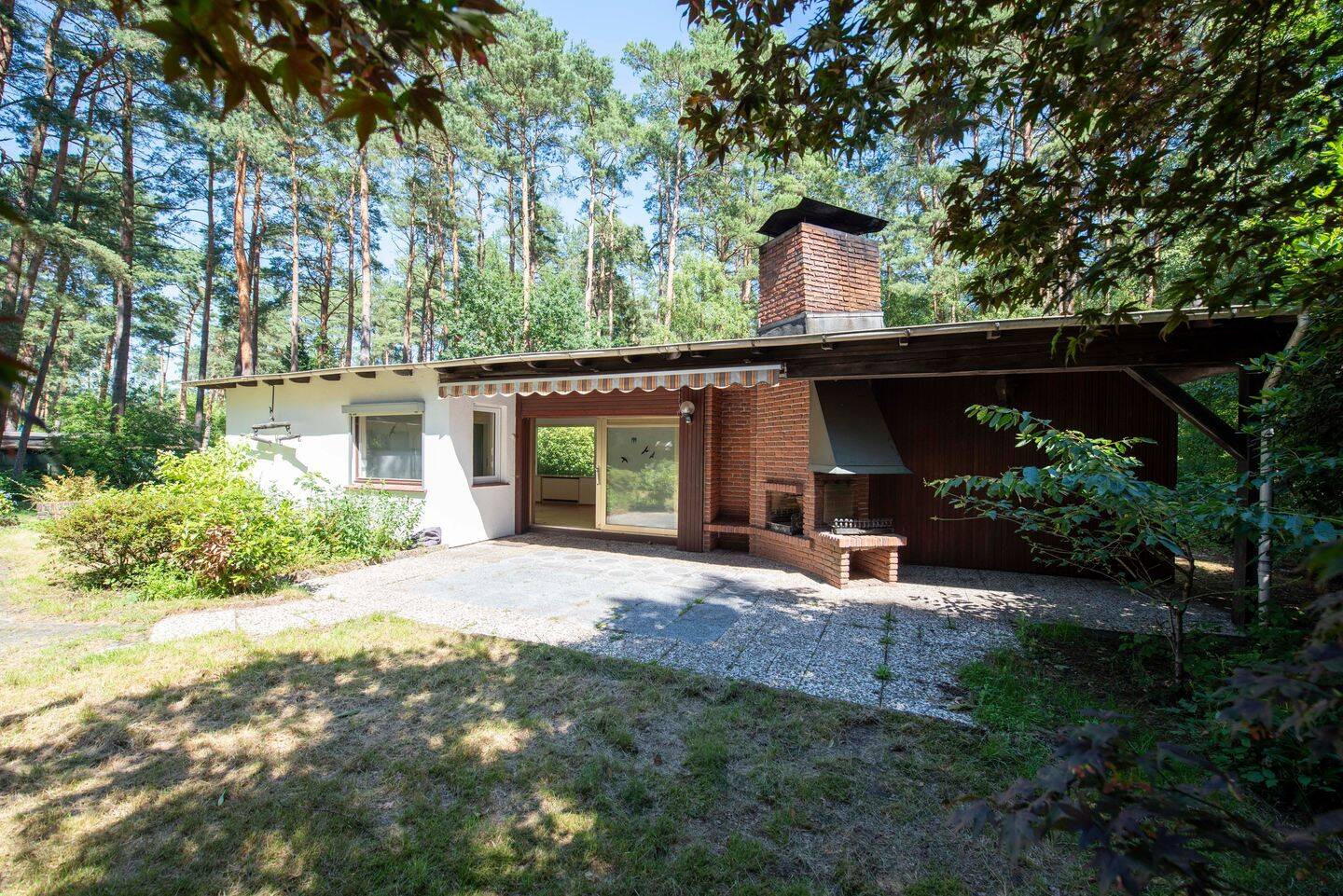 Ein besonderer Rückzugsort im Grünen – Winkelbungalow mit großem Waldgrundstück in Ashausen-Bülhorn, 21435 Stelle
