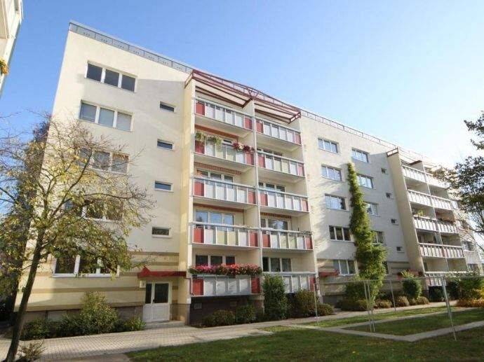 Schöne 4-Raum-Wohnung mit Balkon, 17036 Neubrandenburg