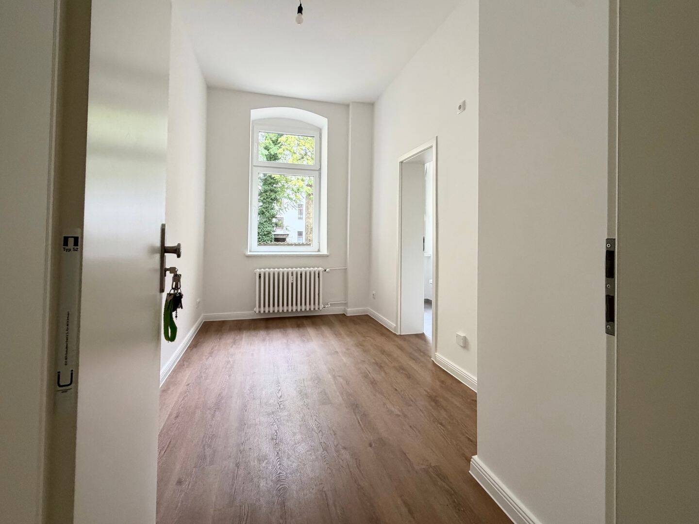 Frisch saniertes Studio im EG; zentral in Moabit – inkl. Einbauküche, 10559 Berlin (Mitte Moabit Tiergarten)