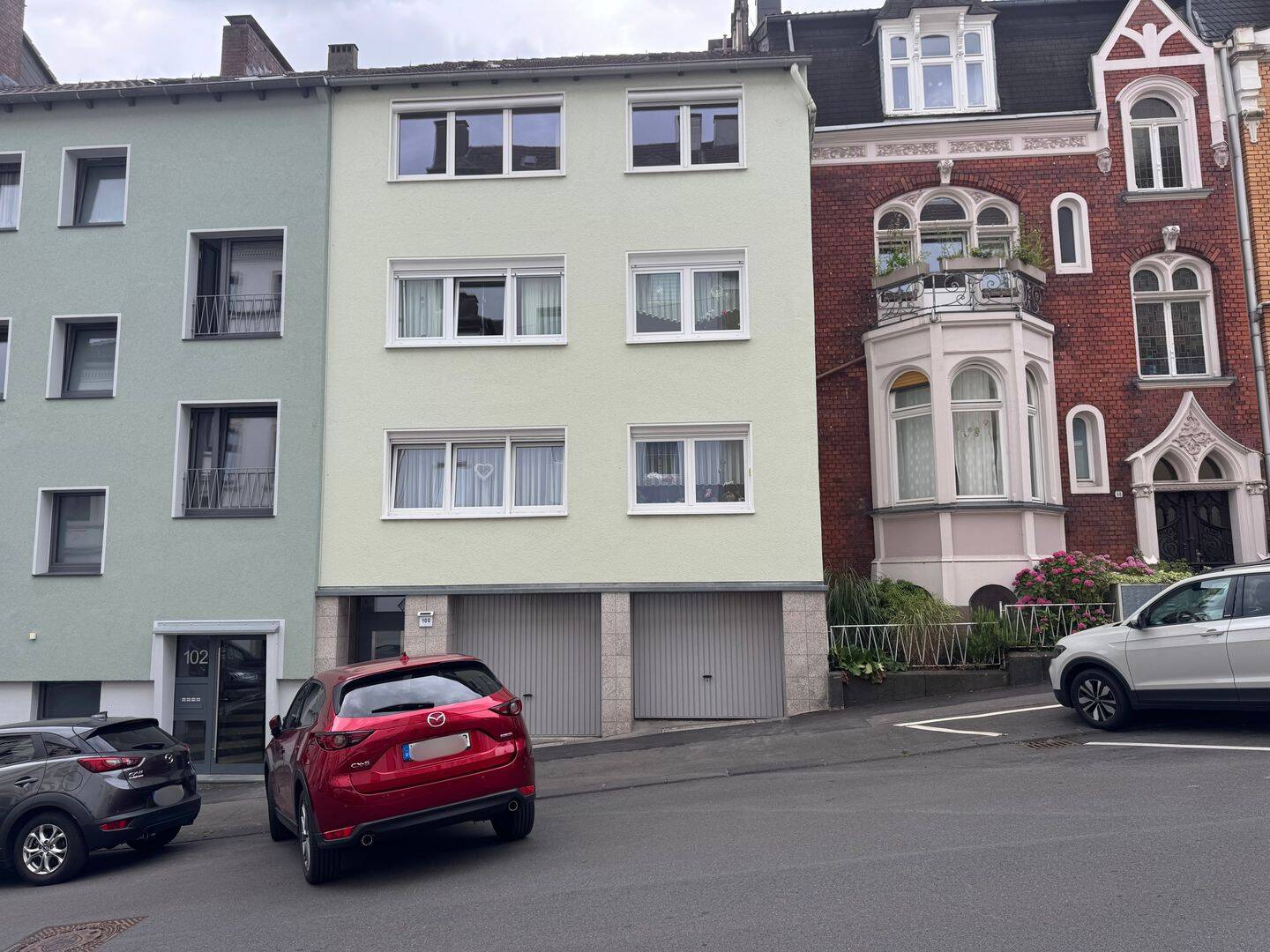 Schöner Weitblick inklusive – gepflegte Wohnung mit großem Balkon und Garage nahe der Wupper, 42285 Wuppertal (Barmen)