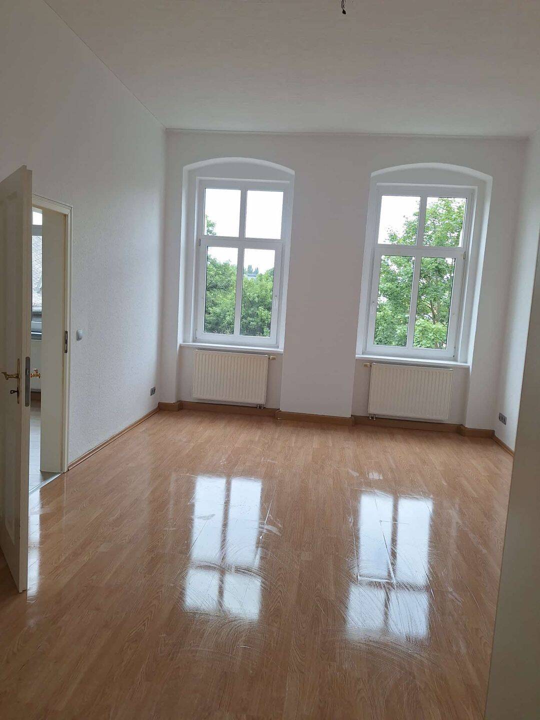 Tolle 4- Raum Wohnung mit Balkon, zentrumsnah!, 8523 Plauen