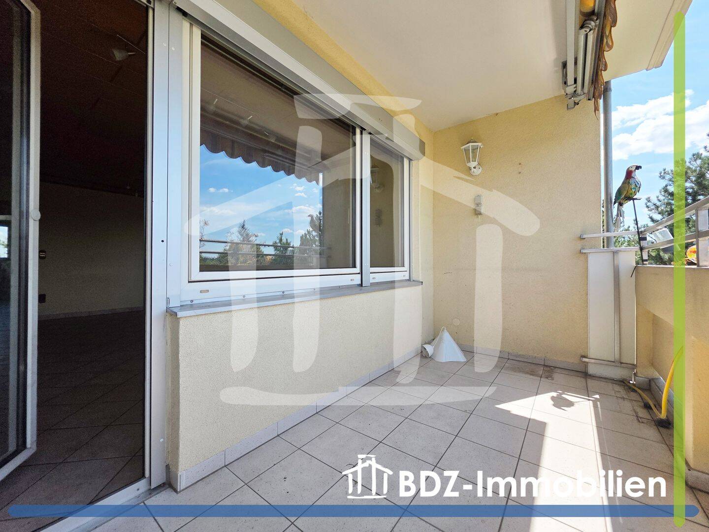 Potentialstarke 3-Zimmer-Wohnung mit Balkon und Stellplatz – Perfekt für Handwerker & Macher!, 90765 Fürth