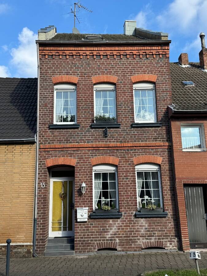 Gepflegtes Reihenmittelhaus in Jüchen-Bedburdyck zu verkaufen!, 41363 Jüchen