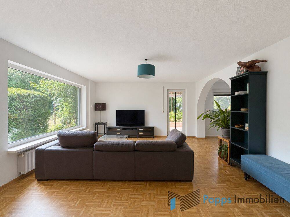 Geräumige 3-Zimmer-Erdgeschosswohnung in ruhiger Lage von Kelkheim-Fischbach, 65779 Kelkheim (Taunus)