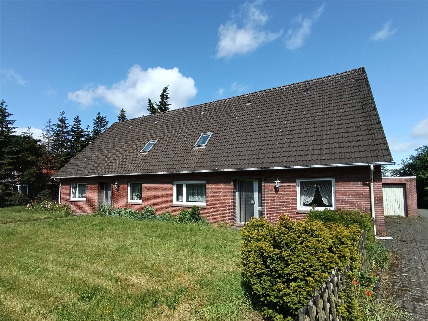 Mehrgenerationen, Vermietung oder Großfamilie? Sie entscheiden! Einfamilienhaus mit Einliegerwohnung in Grabstede, 26345 Bockhorn
