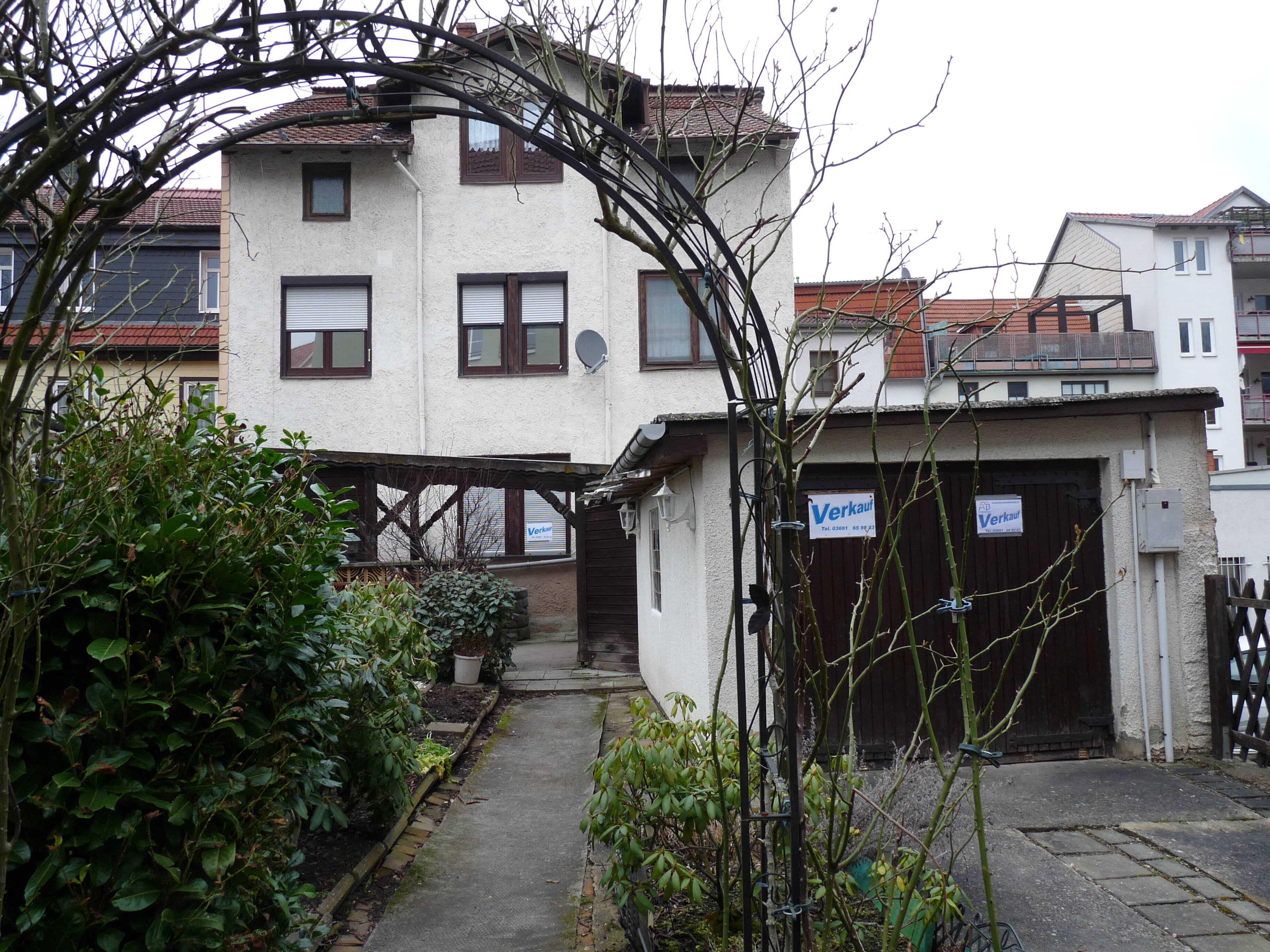 Einfamilienhaus mit Grundstück und Garage, 99817 Eisenach