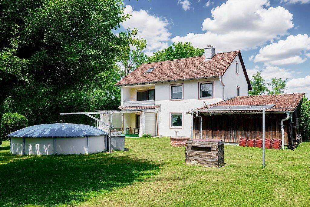 Familienidylle in Oberostendorf – Einfamilienhaus mit Pool und weitläufigem Grundstück, 86869 Oberostendorf