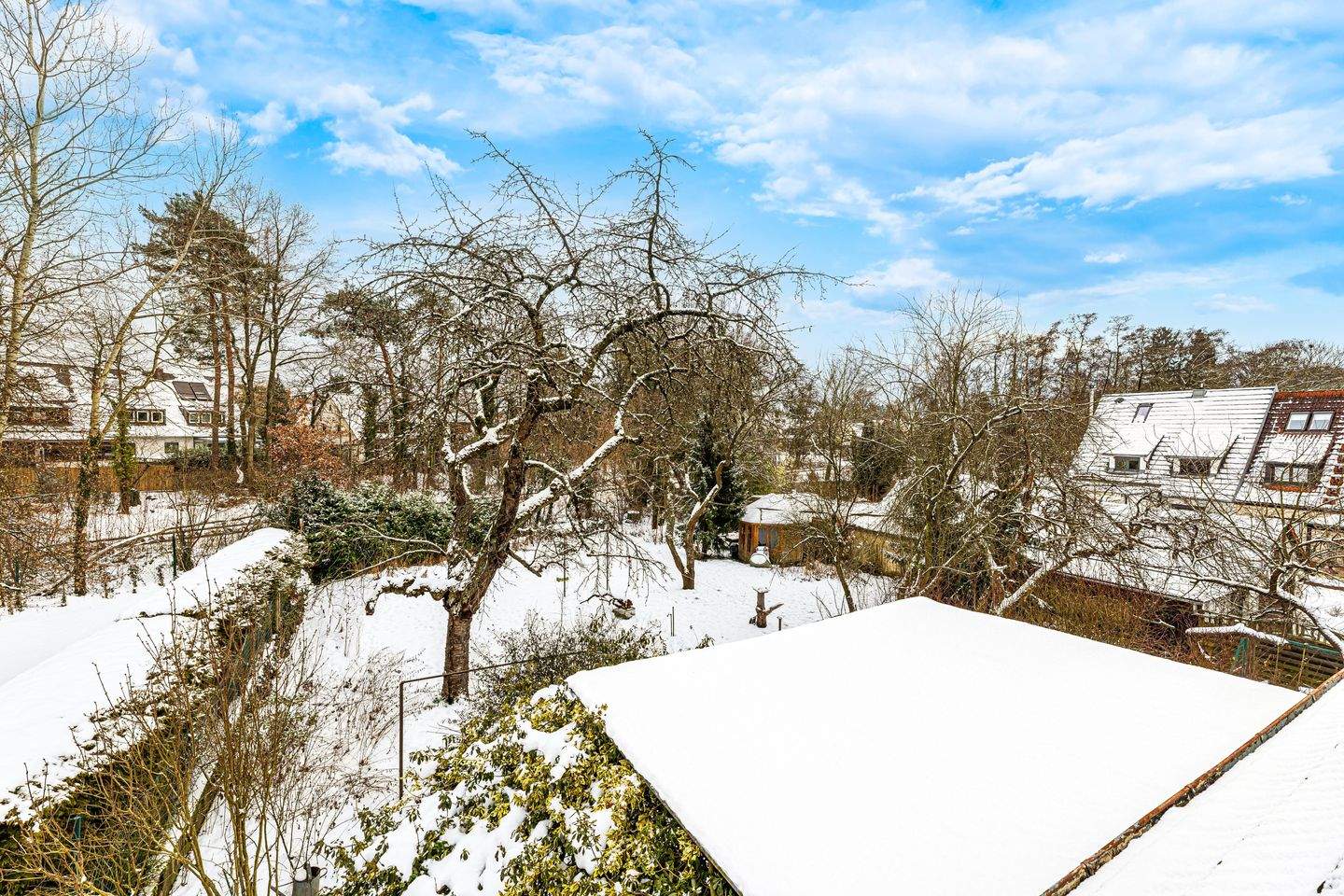 HEGERICH: Zuhause im Grünen: Charmante Doppelhaushälfte mit großem Garten in Buchenbühl, 90411 Nürnberg
