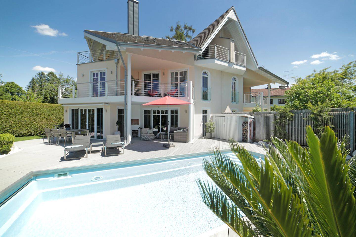 Exklusive Villa mit Spa, Außenpool & traumhaftem Garten in Berg am Starnberger See, 82049 Pullach i. Isartal