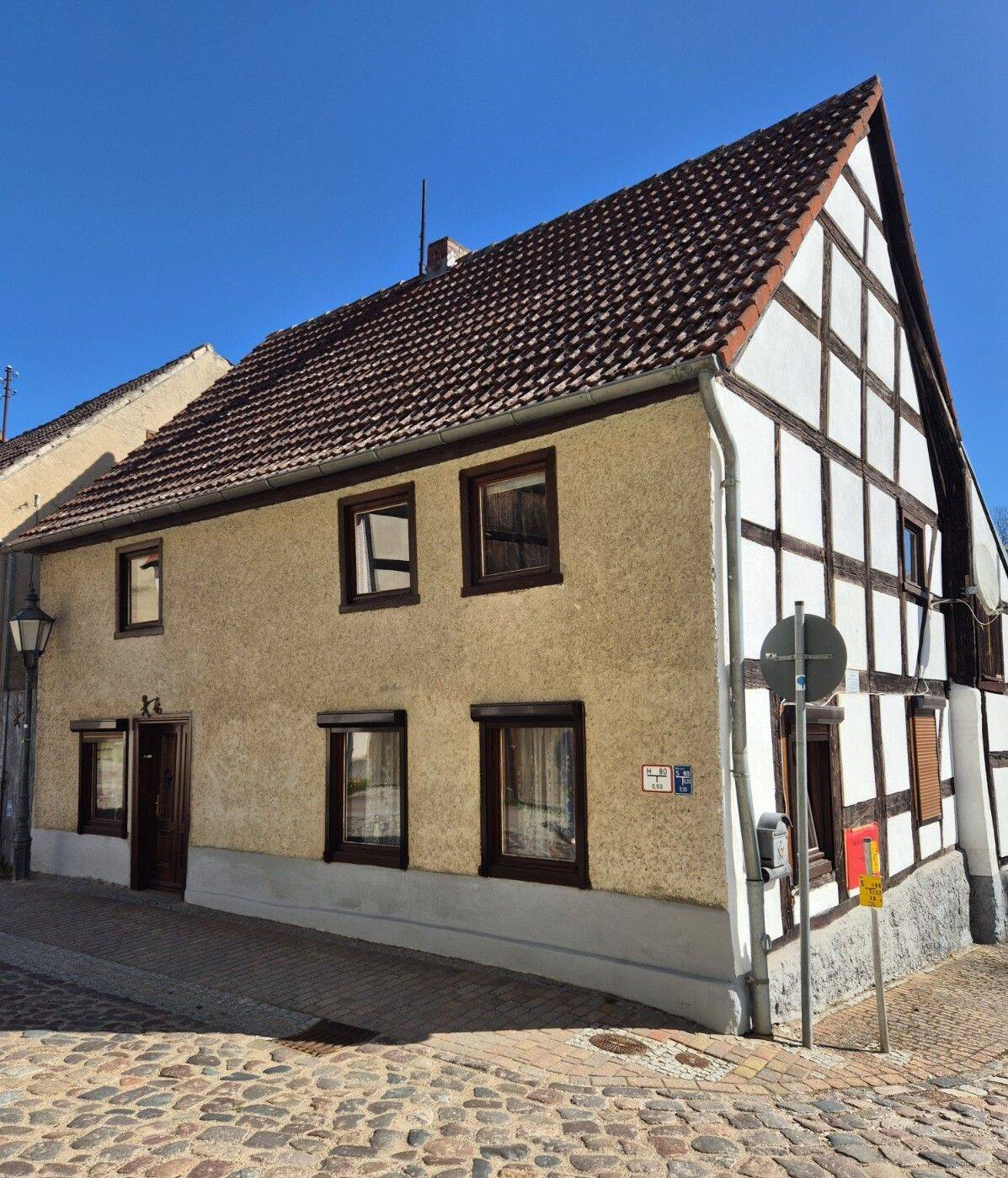 historisches Eckhaus in Oderberg, 16248 Hohenfinow