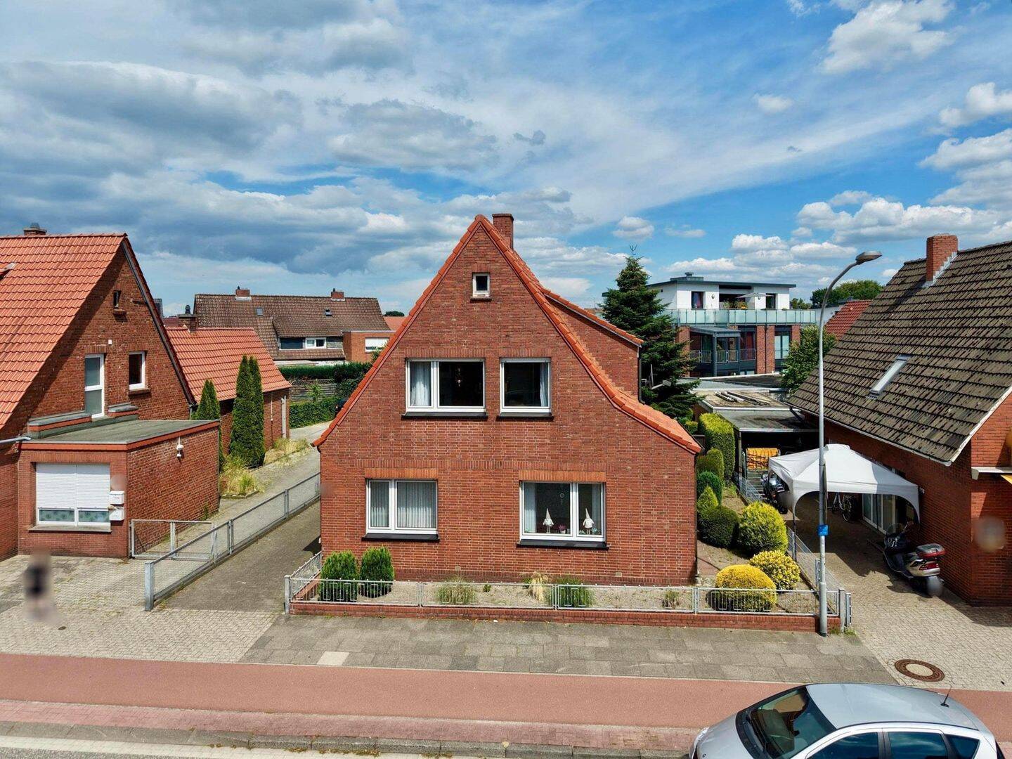 Solides Einfamilienhaus mit viel Potenzial in Nordhorn – Bookholt, 48527 Nordhorn