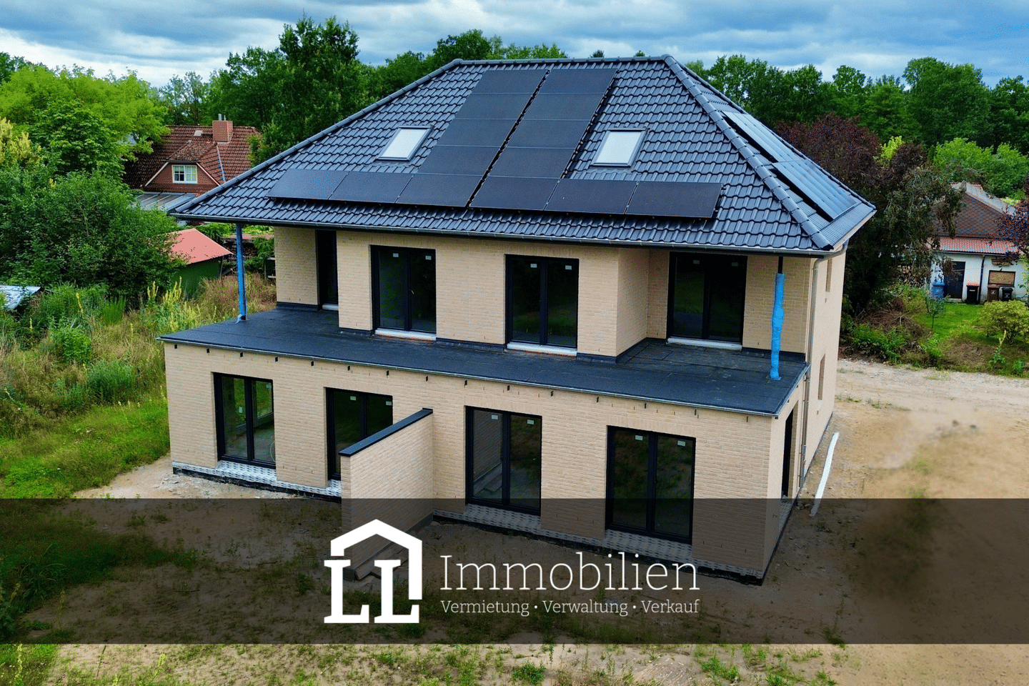 Neubau-Doppelhaushälfte: Hier passt einfach alles (provisionsfrei)., 24576 Bad Bramstedt