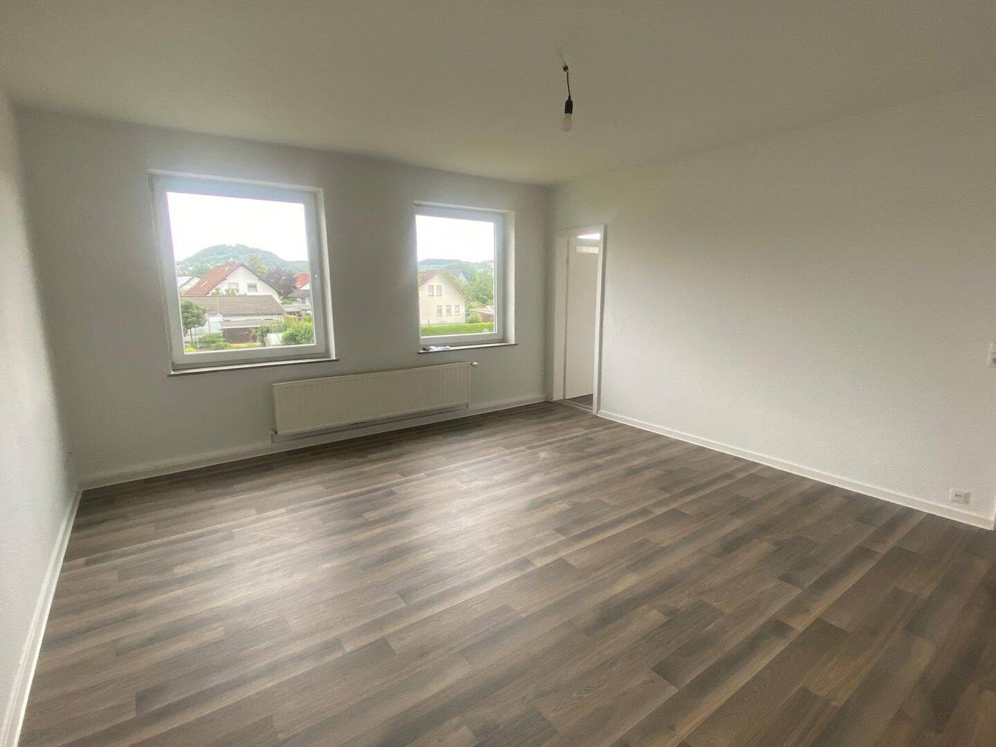 ERSTBEZUG NACH RENOVIERUNG: Süße Singlewohnung ab 01.09.2026, 37697 Lauenförde