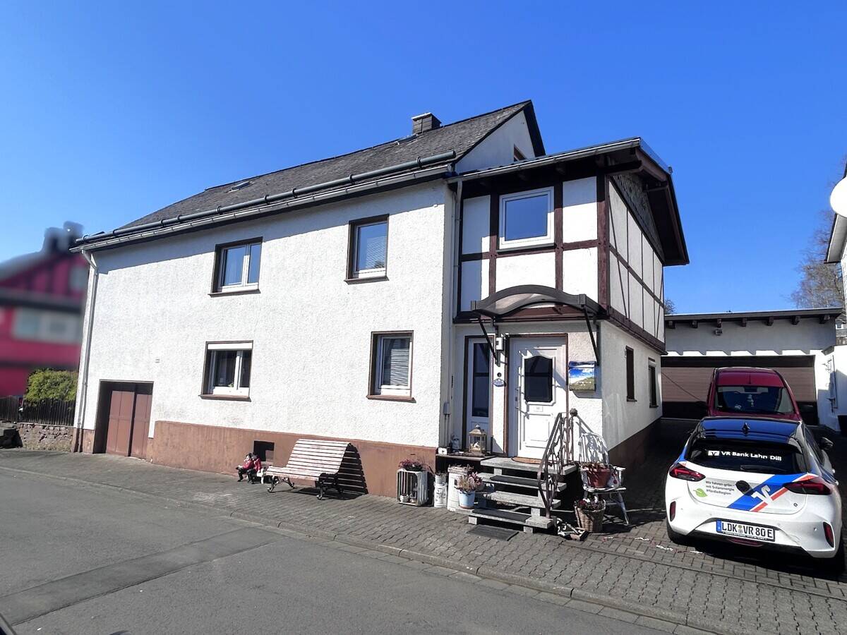 Driedorf: Renoviertes Einfamilienhaus in der Ortsmitte, 35759 Driedorf