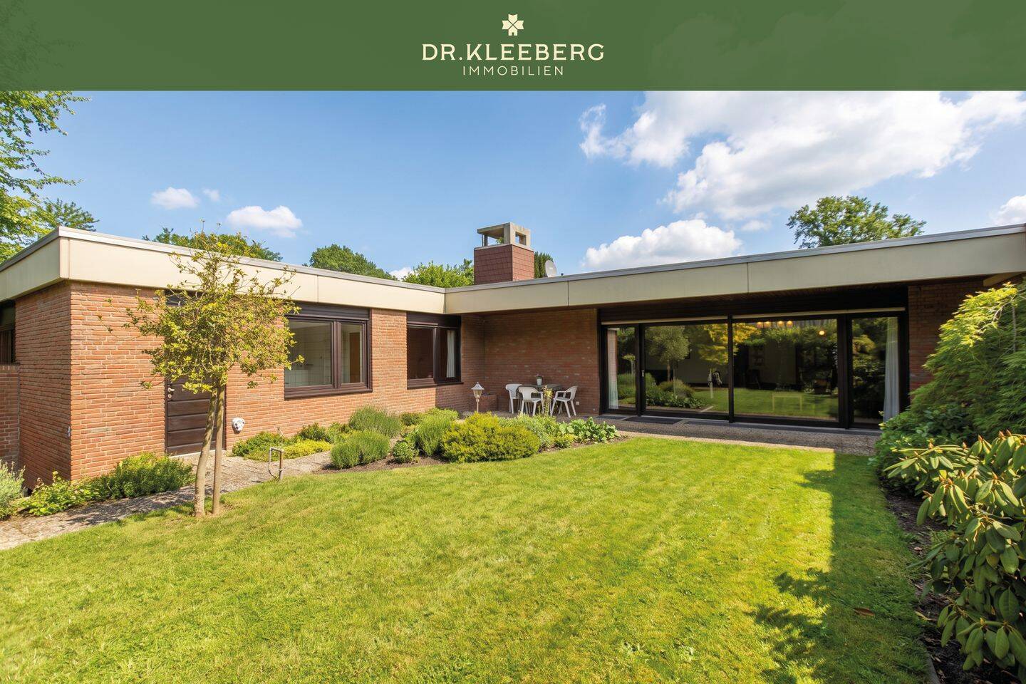 Wohnen auf einer Ebene – großzügiger Winkelbungalow in ruhiger, grüner Lage von Münster-Mecklenbeck, 48163 Münster