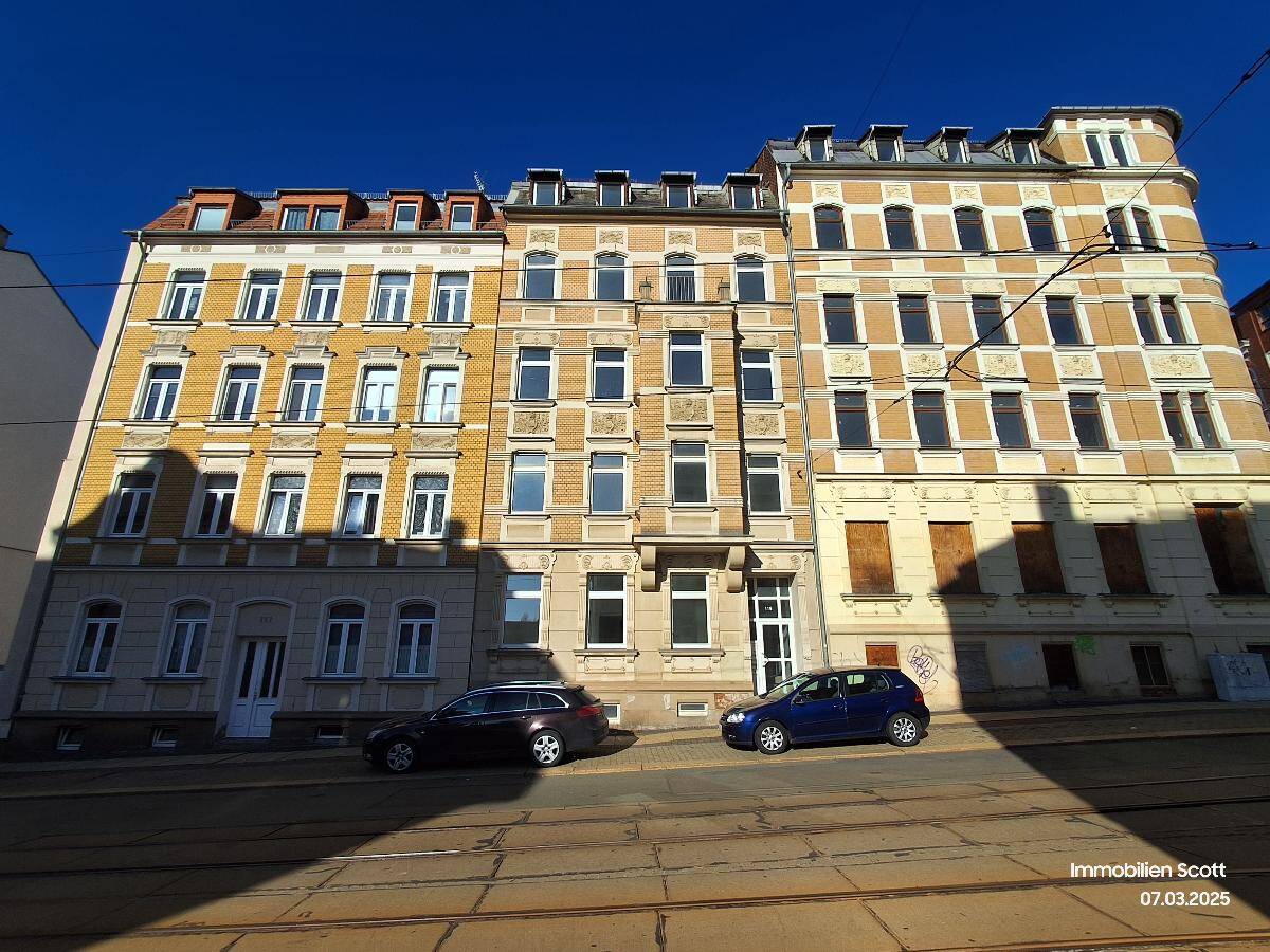Helle 3 Zimmer Wohnung mit viel Tageslicht im 1.OG neu renoviert, 8525 Plauen