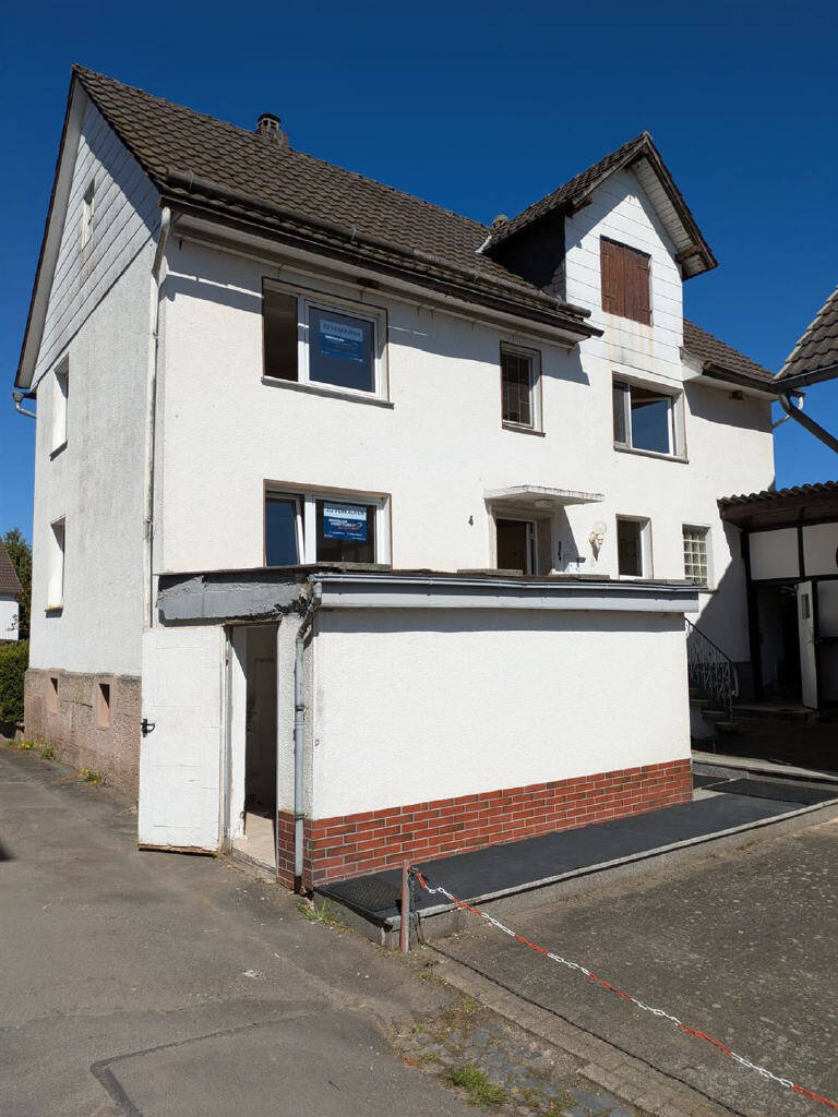 Einfamilienwohnhaus in ruhiger Ortslage von Waldeck – Netze, 34513 Korbach
