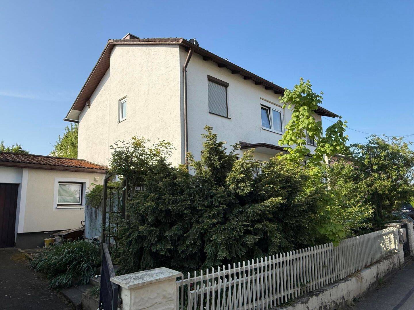 Großzügiges Einfamilienhaus mit viel Platz und vielseitigen Möglichkeiten, 85570 Anzing