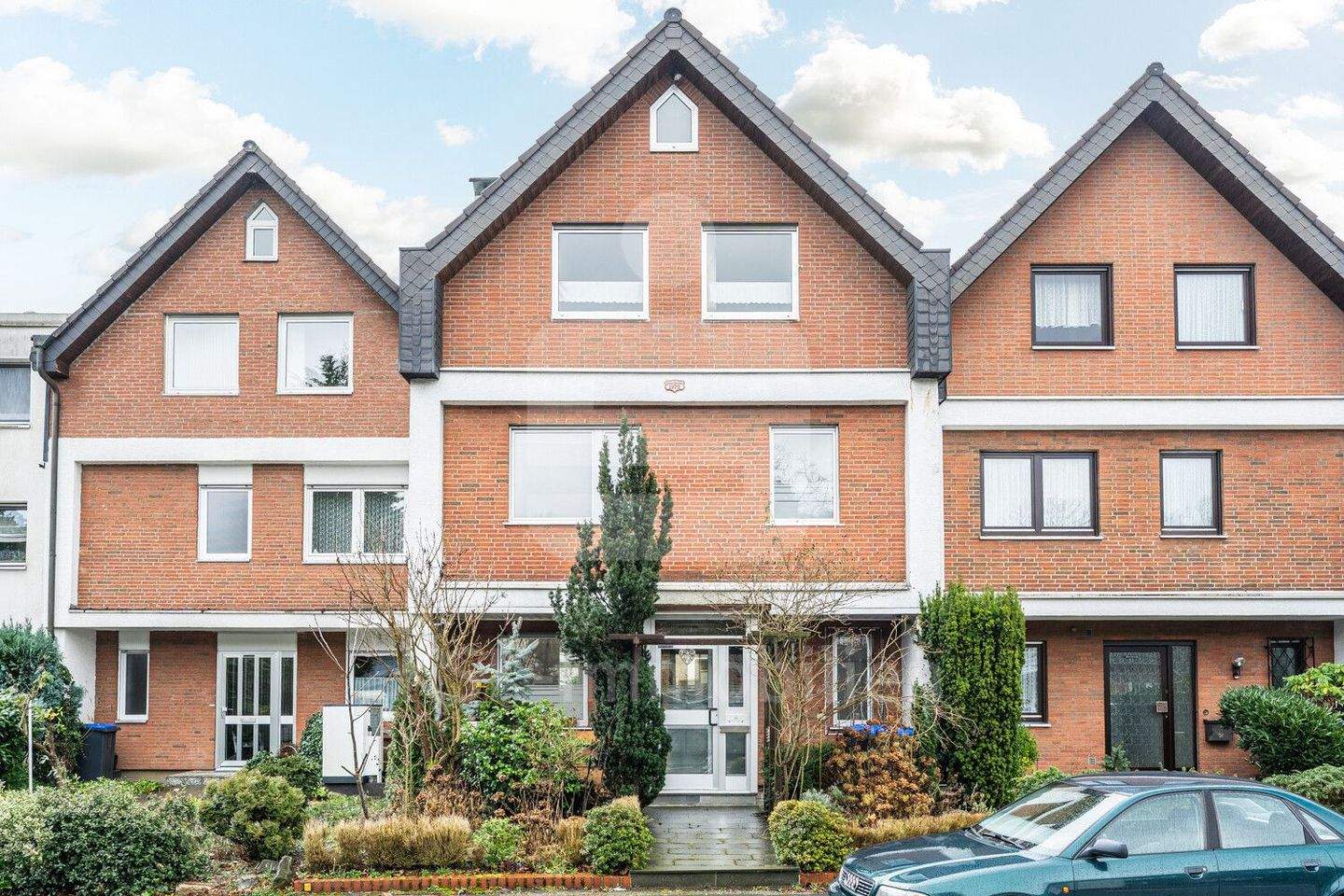 Großzügiges Reihenmittelhaus mit Potential!, 51427 Bergisch Gladbach