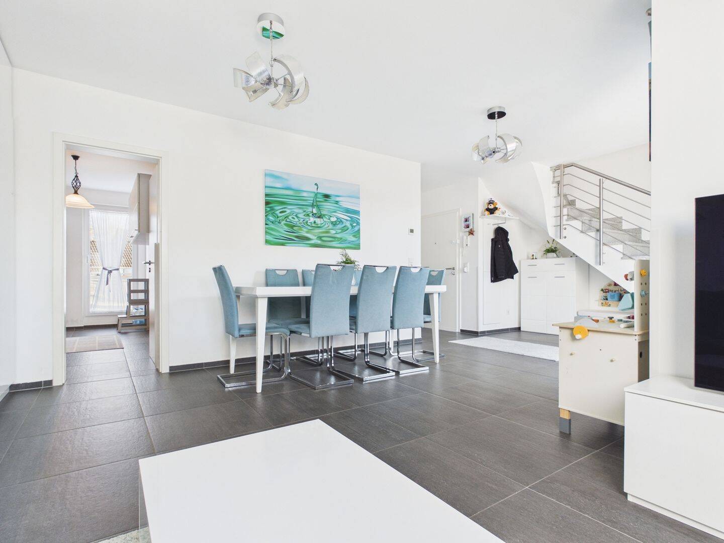 Maisonette mit ausgebautem Spitzboden | Mehr Raum als die Wohnfläche vermuten lässt, 51107 Köln (Kalk)