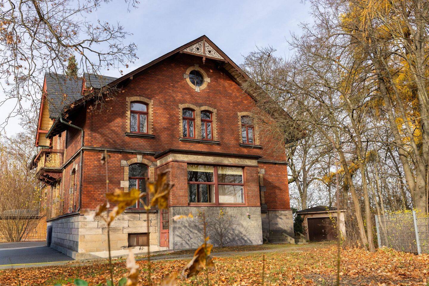 Ein-/Zweifamilienhaus in Hof, 95028 Hof (Haidt Innenstadt Jägersruh Leimitz)