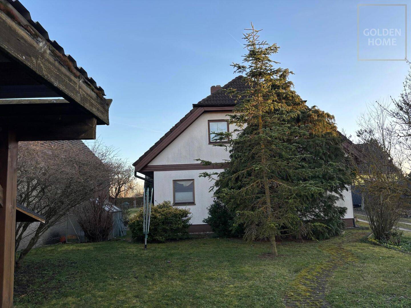 Großes Einfamilienhaus einzugsbereit in ruhiger Siedlungslage !!, 6231 Bad Dürrenberg