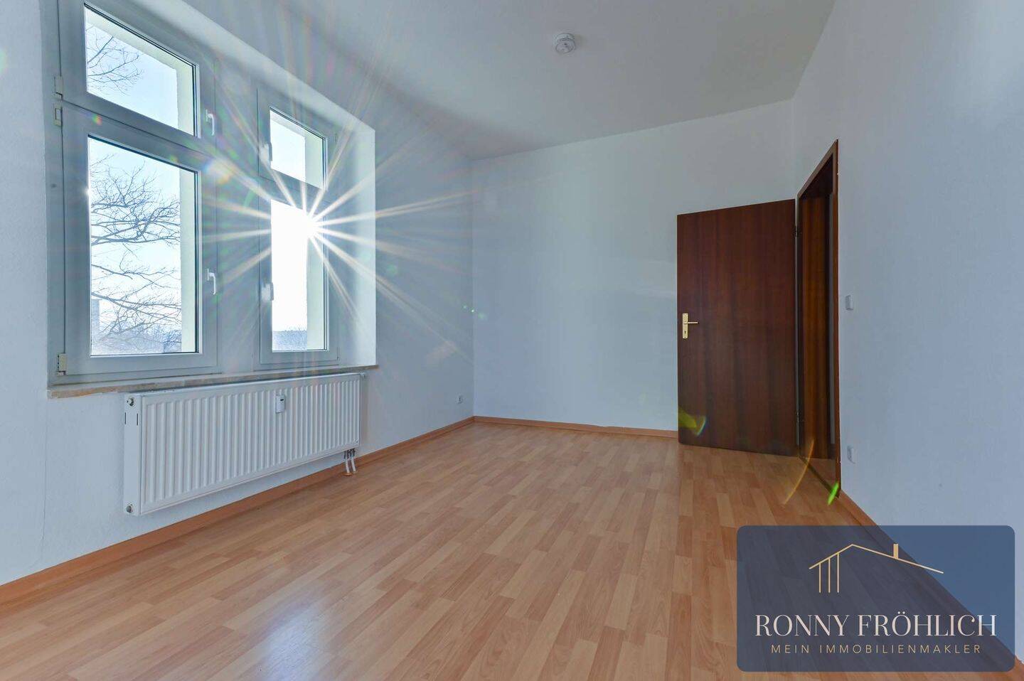 leere, bezugsfertige Eigentumswohnung in Chemnitz Yorckgebiet: 3-Raum-Wohnung mit Balkon, Stellplatz, 9130 Chemnitz (Hilbersdorf Sonnenberg Yorckgebiet Zentrum)