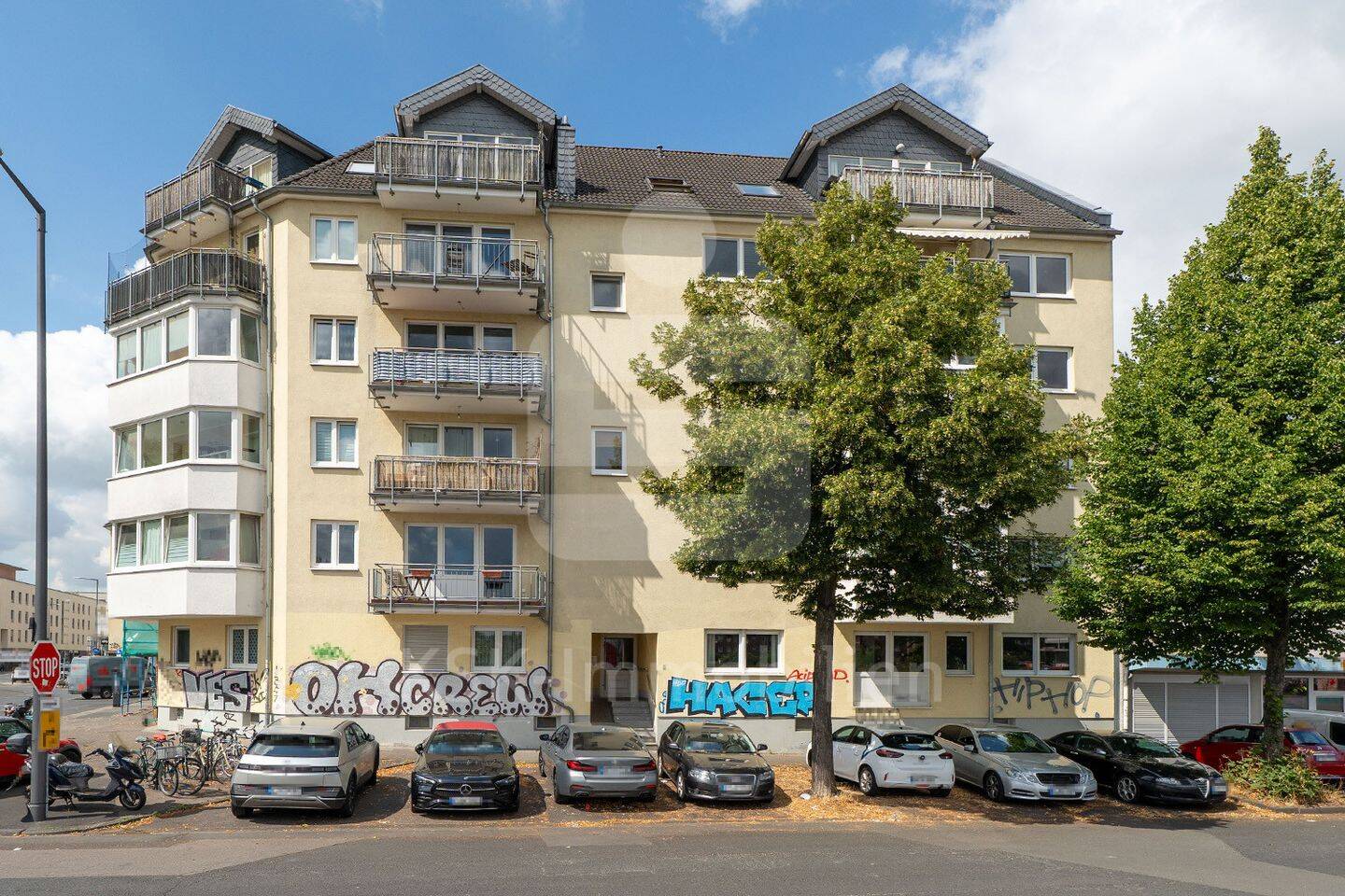 Vermietete Eigentumswohnung mit 2 TG-Stellplätzen – gepflegt & gut vermietet., 50823 Köln (Ehrenfeld Neuehrenfeld)