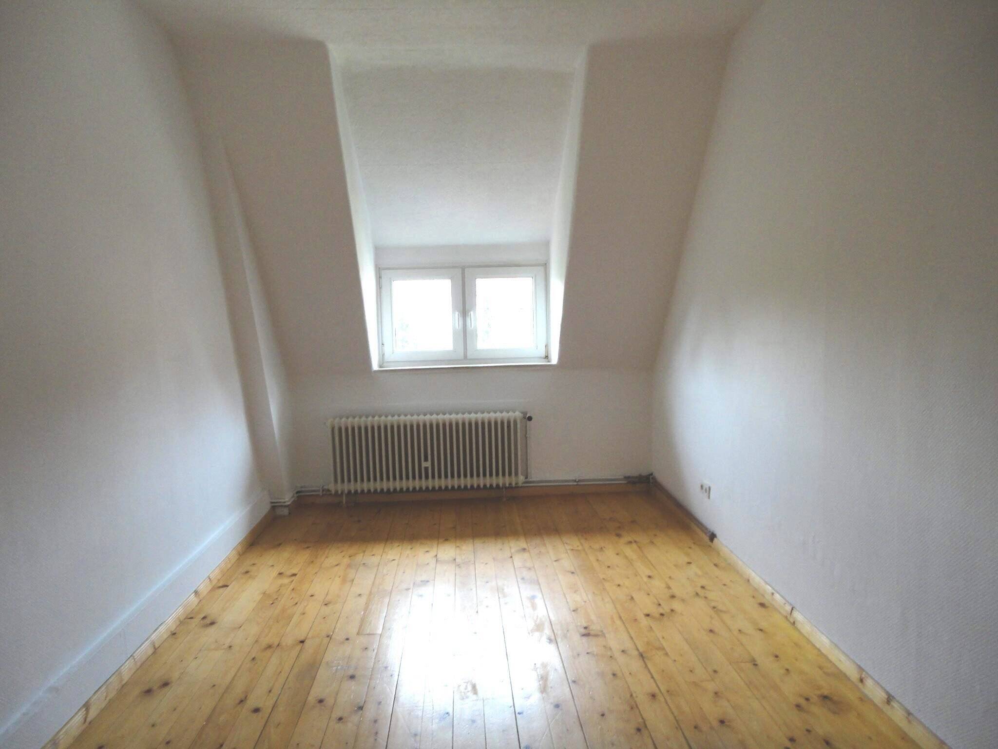 Modernisierte Altbauwohnung in der Oststadt mit Balkon, 31135 Hildesheim