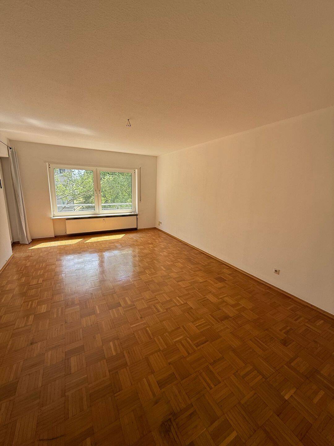 Geräumige 3 ZKB Wohnung mit Balkon, 66424 Homburg