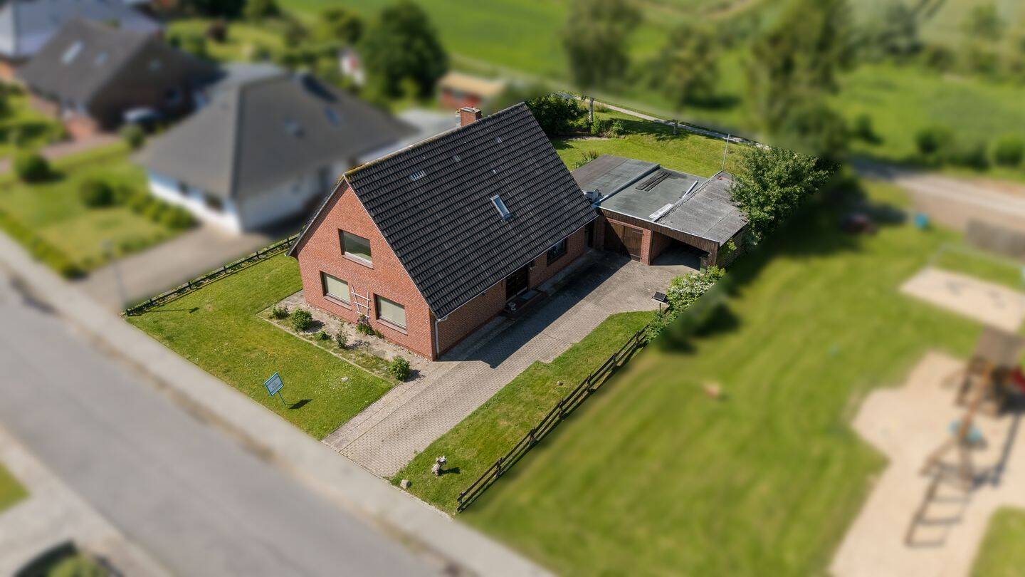 Einfamilienhaus in ruhiger Lage auf Nordstrand – mit Wintergarten, freiem Feldblick & viel Potenzial, 25845 Elisabeth-Sophien-Koog